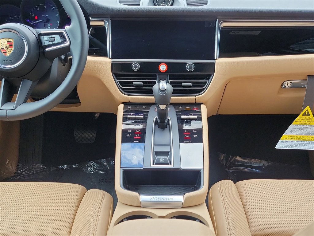 New 2026 Porsche Macan image 21