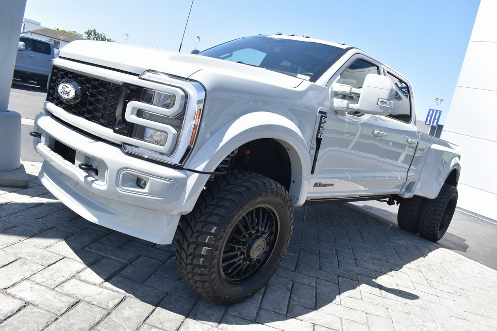 Used 2025 Ford F450 Lariat w/ FX4 Off-Road Package image 35