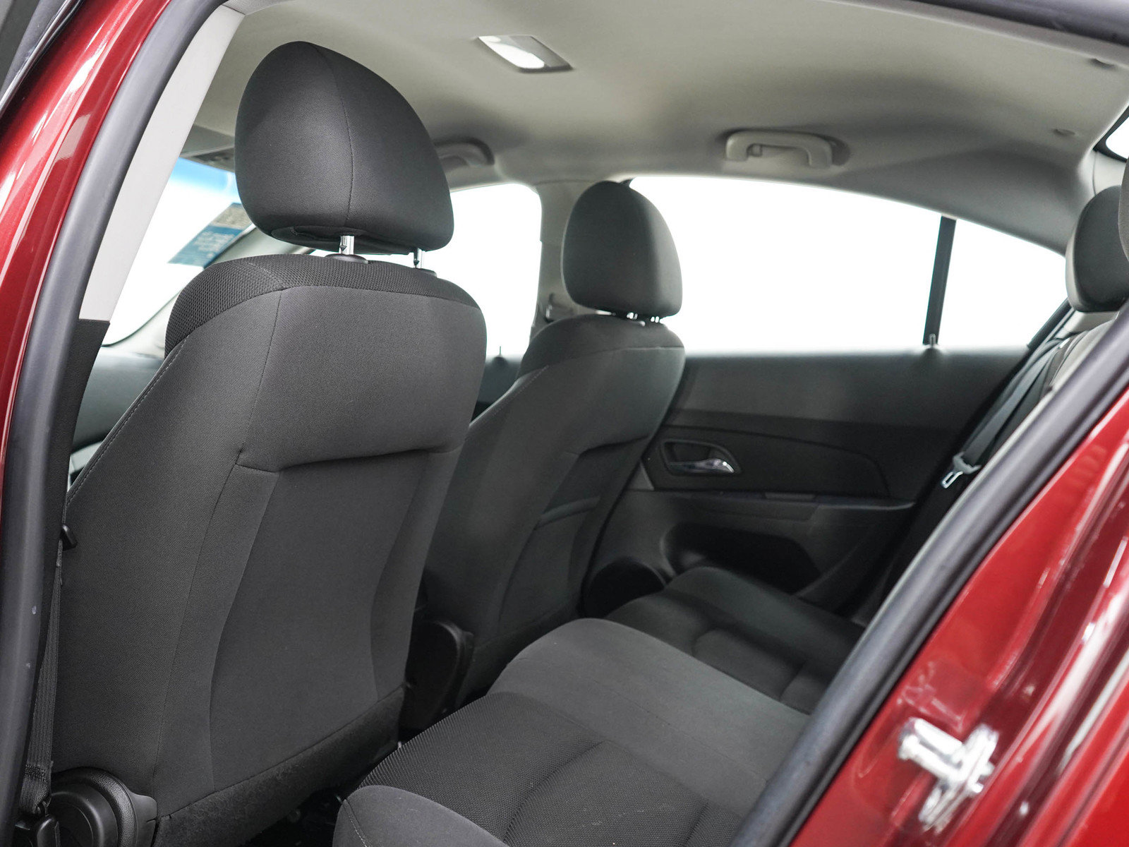 Used 2015 Chevrolet Cruze LT FWD image 16