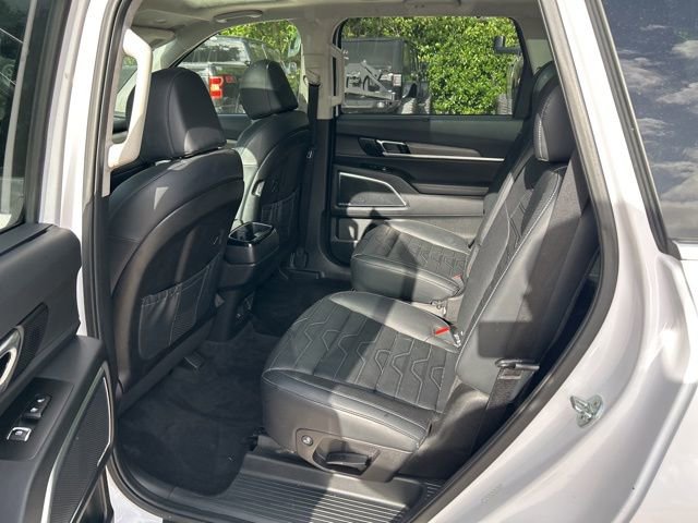 Used 2022 Kia Telluride SX w/ SX Prestige Package image 6