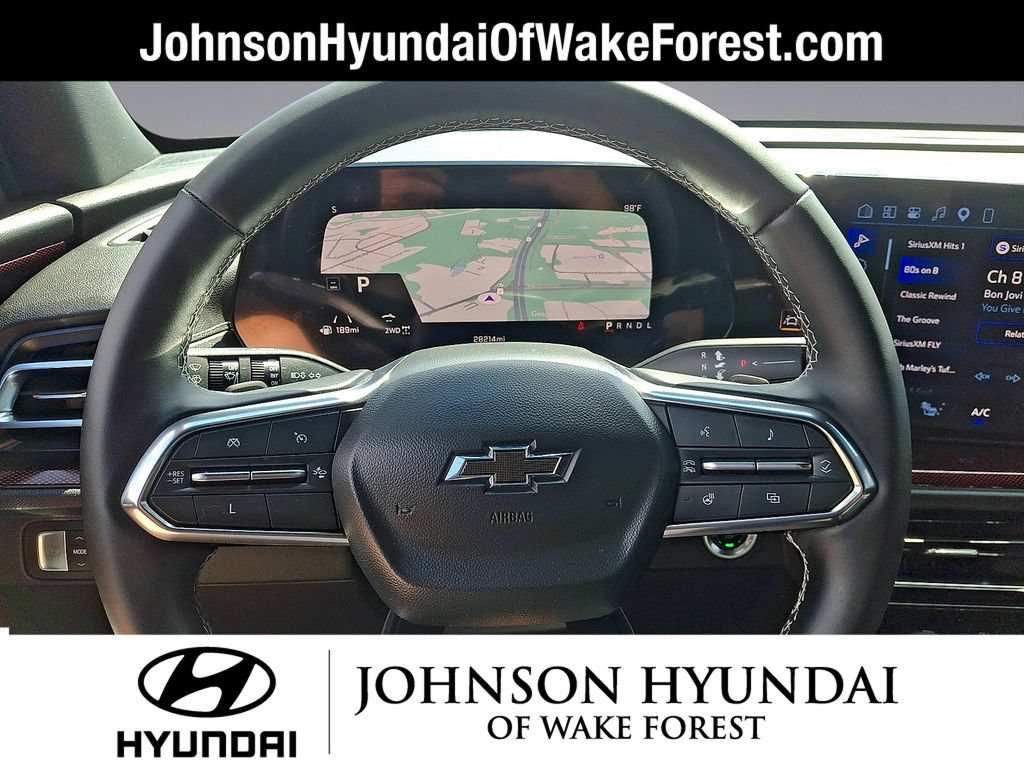 Used 2024 Chevrolet Traverse Z71 AWD/4WD image 19