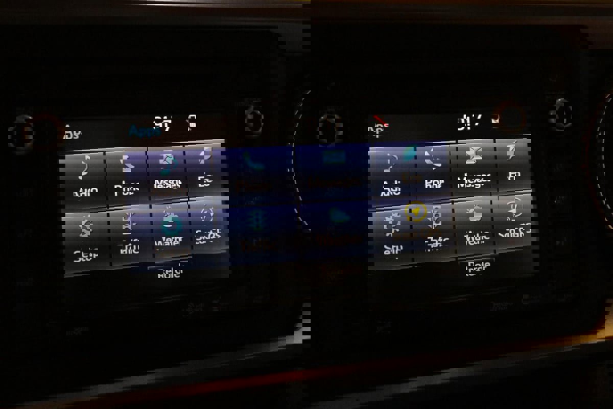 Used 2018 Toyota Tacoma SR5 image 21