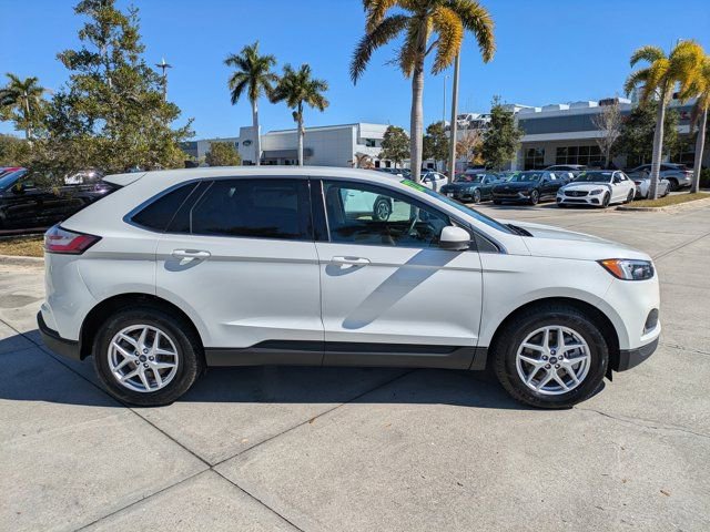 Certified 2022 Ford Edge SEL w/ Convenience Package image 3