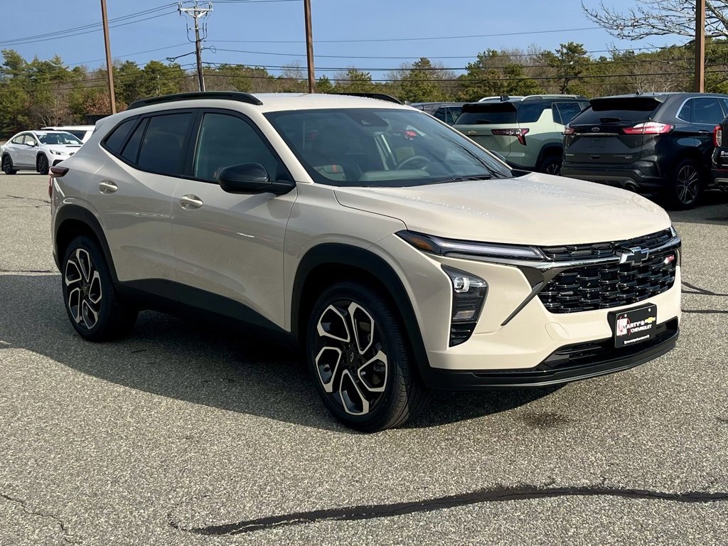 New 2026 Chevrolet Trax RS w/ Driver Confidence Package image 8