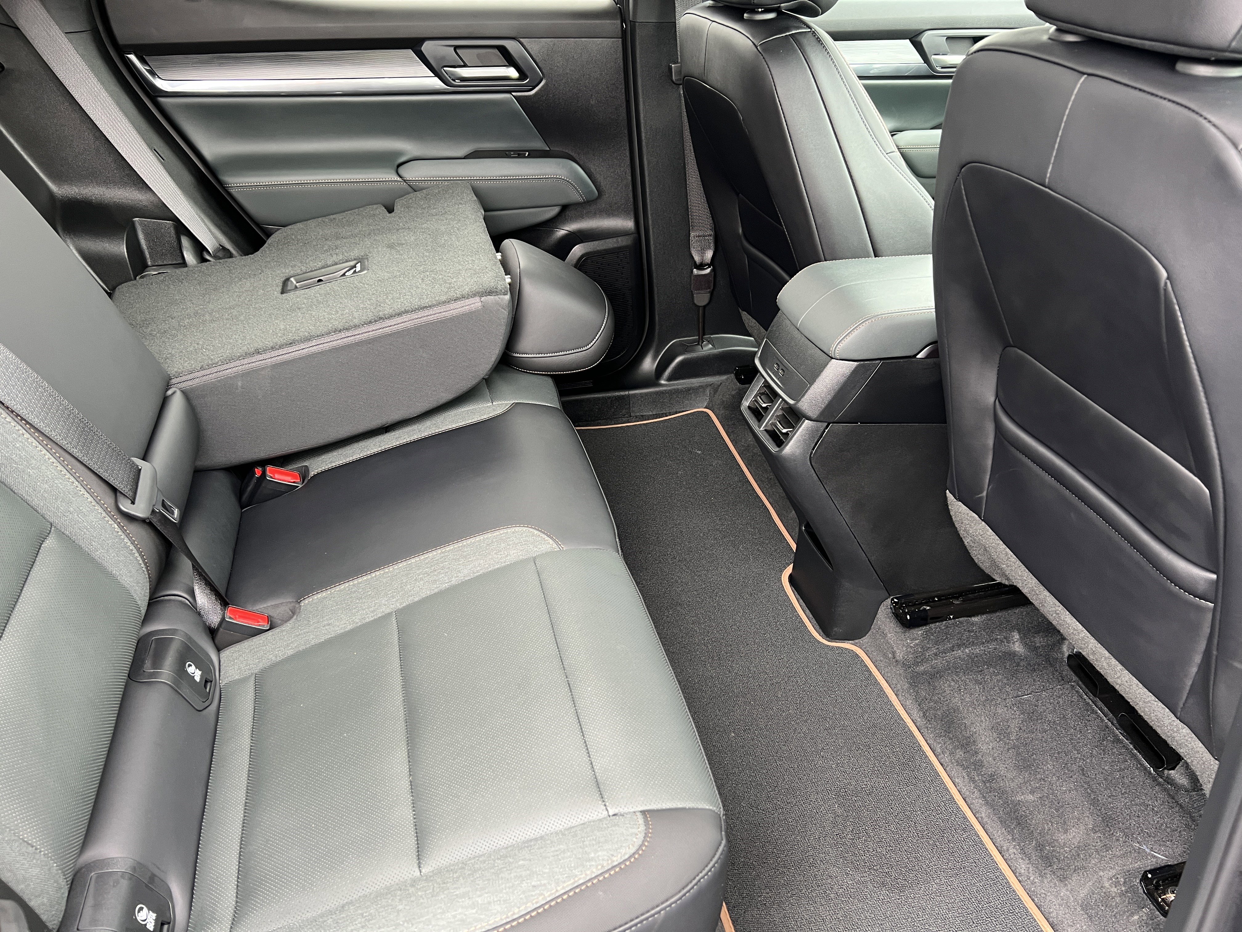 Used 2026 GMC Terrain AT4 image 22