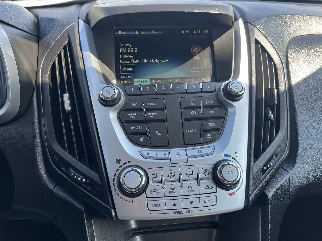 Used 2012 Chevrolet Equinox LT w/ Driver Convenience Package image 10