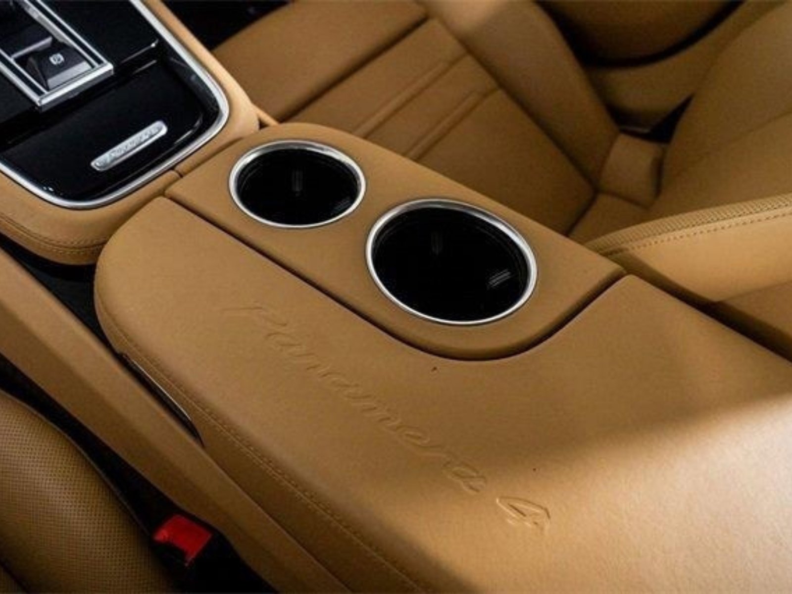 Used 2023 Porsche Panamera 4 Platinum Edition w/ Assistance Package image 40