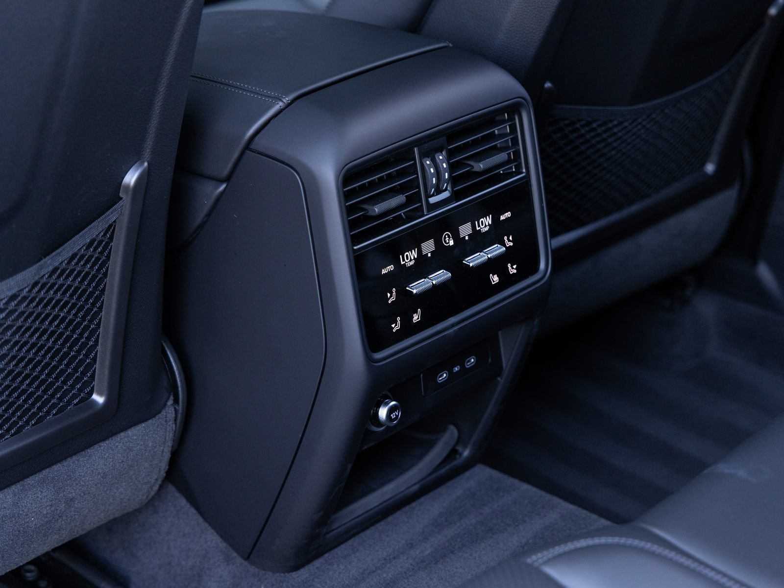 New 2026 Porsche Cayenne GTS AWD/4WD image 27