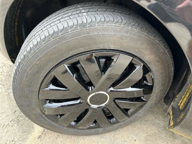 Used 2013 Ford Fiesta SE image 10