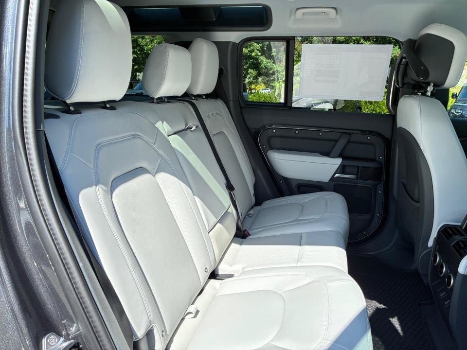 New 2026 Land Rover Defender 110 S AWD/4WD image 29