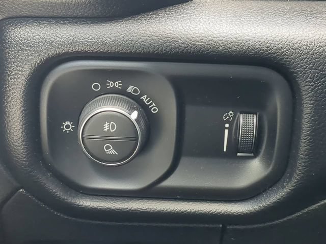 Used 2020 RAM 1500 Big Horn RWD image 27
