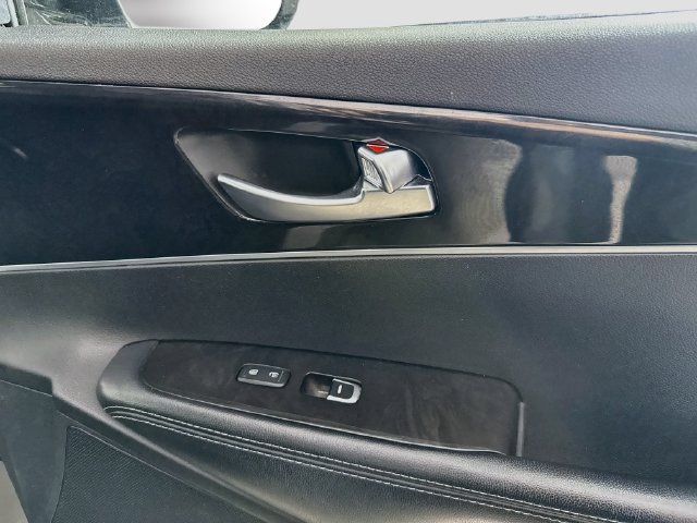 Used 2017 Kia Sorento FWD image 30