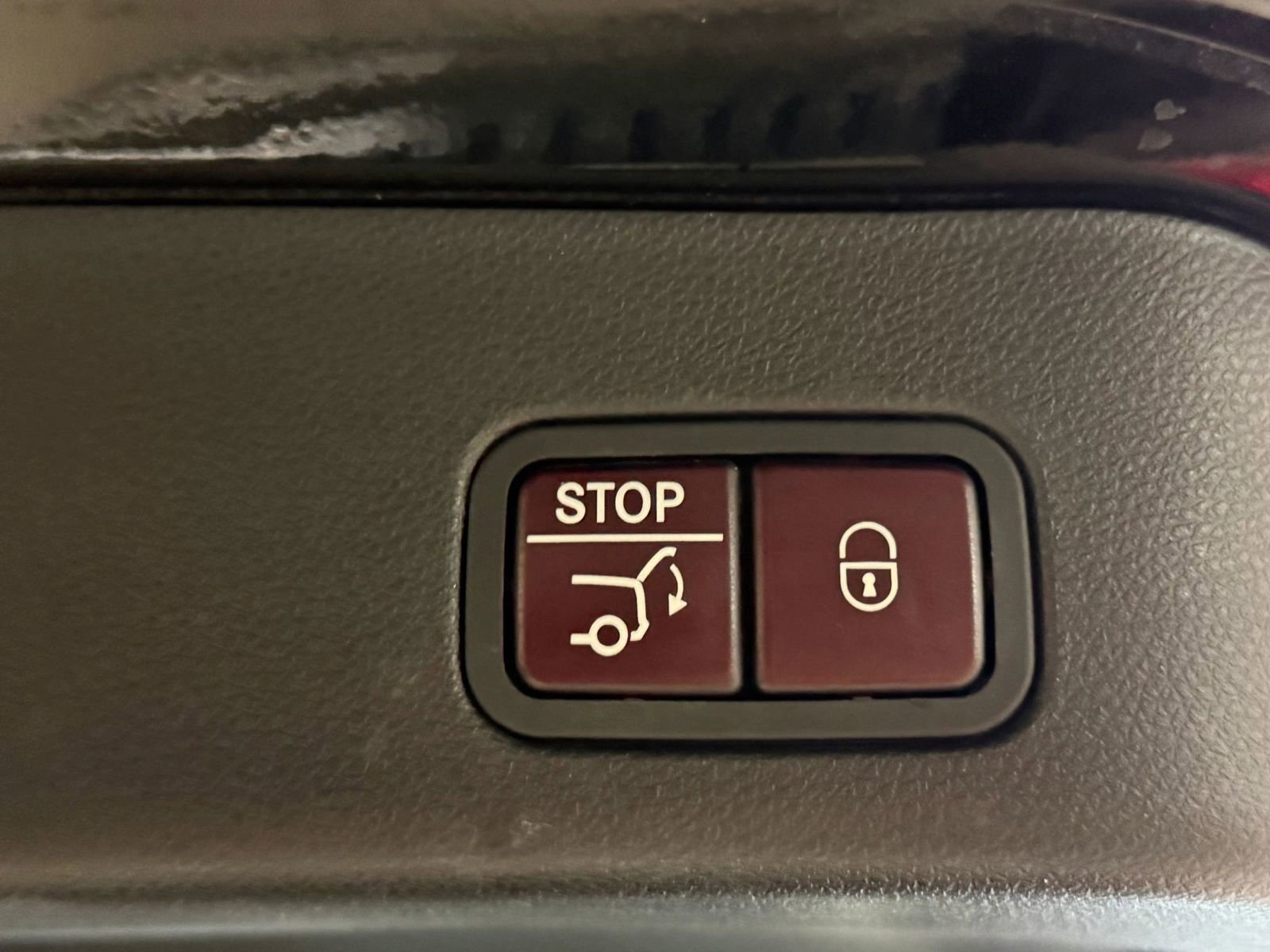 Used 2016 Mercedes-Benz GLE 350 w/ Premium Package image 19