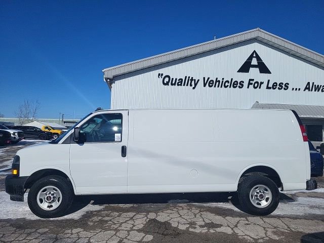 Used 2024 GMC Savana 2500 Extended w/ Driver Convenience Package RWD image 26