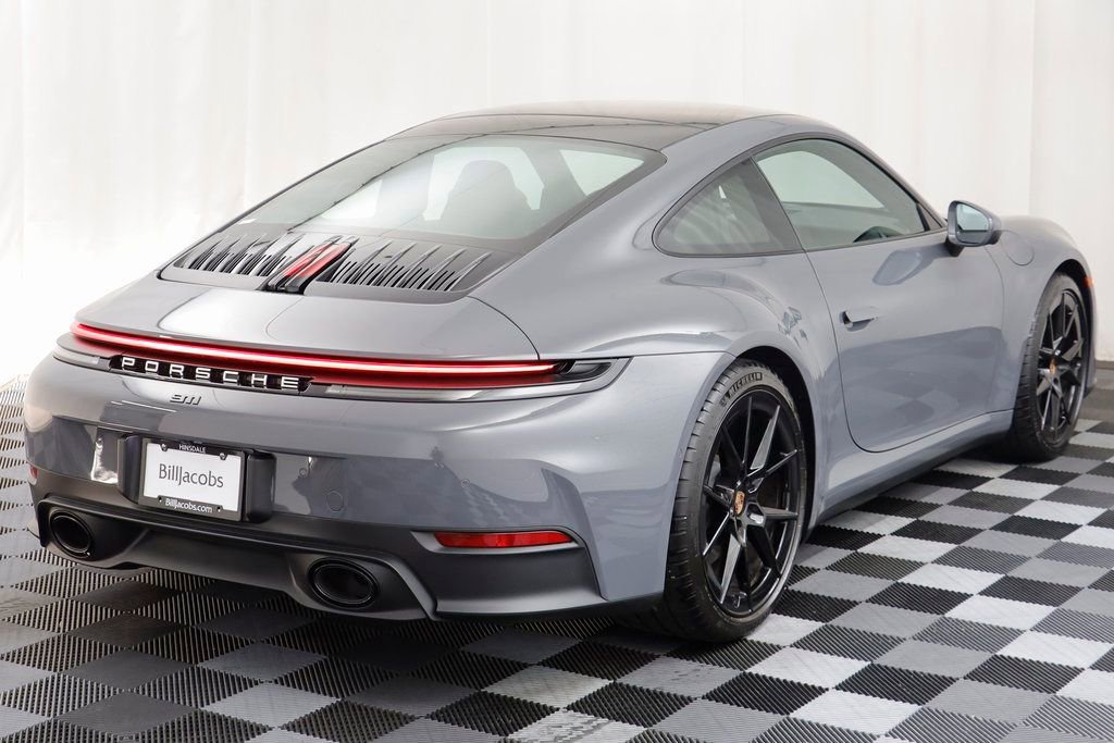 Used 2025 Porsche 911 Carrera image 21