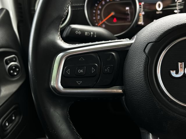 Used 2018 Jeep Wrangler Unlimited Sahara AWD/4WD image 13