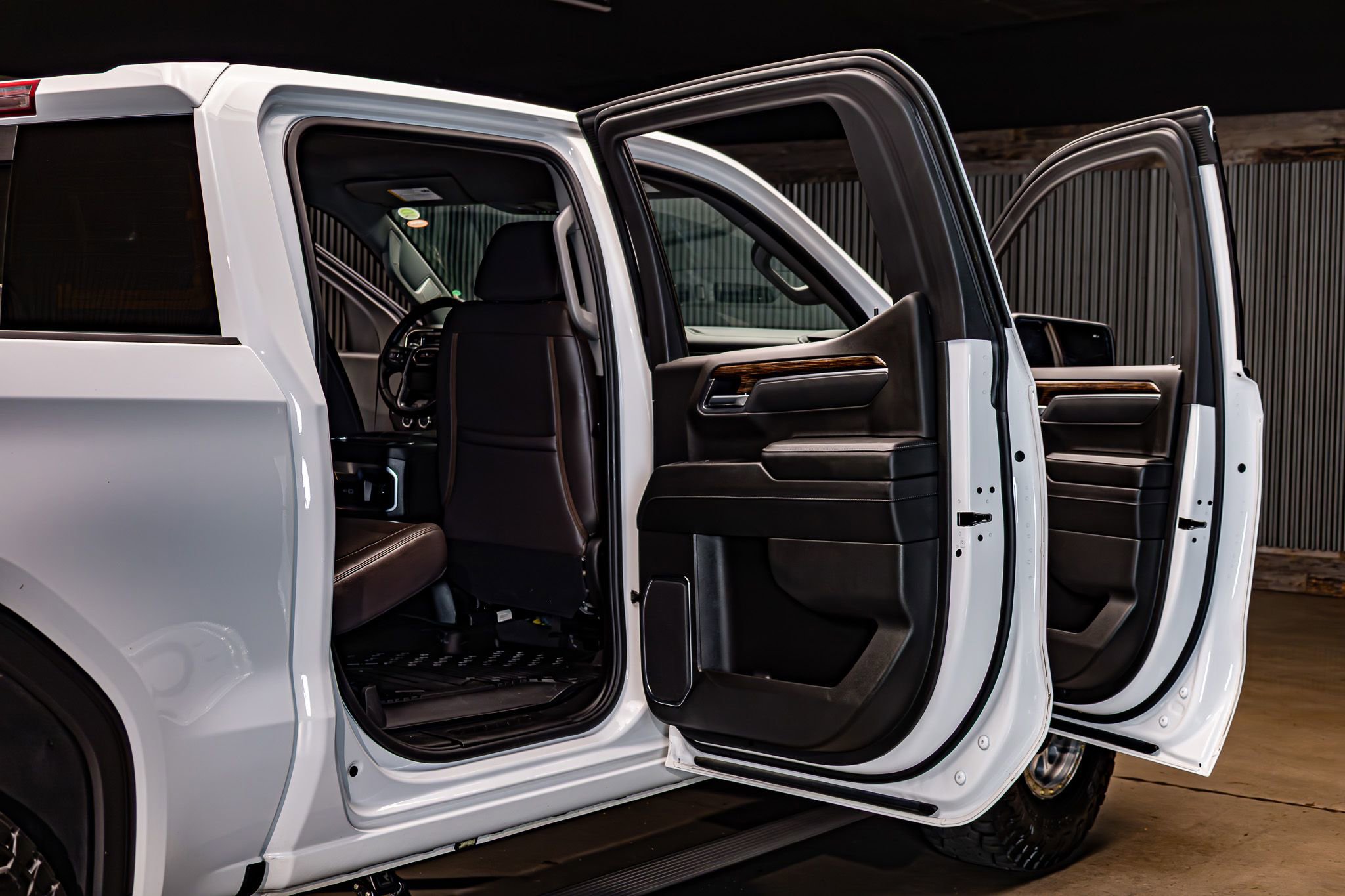 Used 2025 GMC Sierra 1500 Elevation w/ Preferred Package image 30