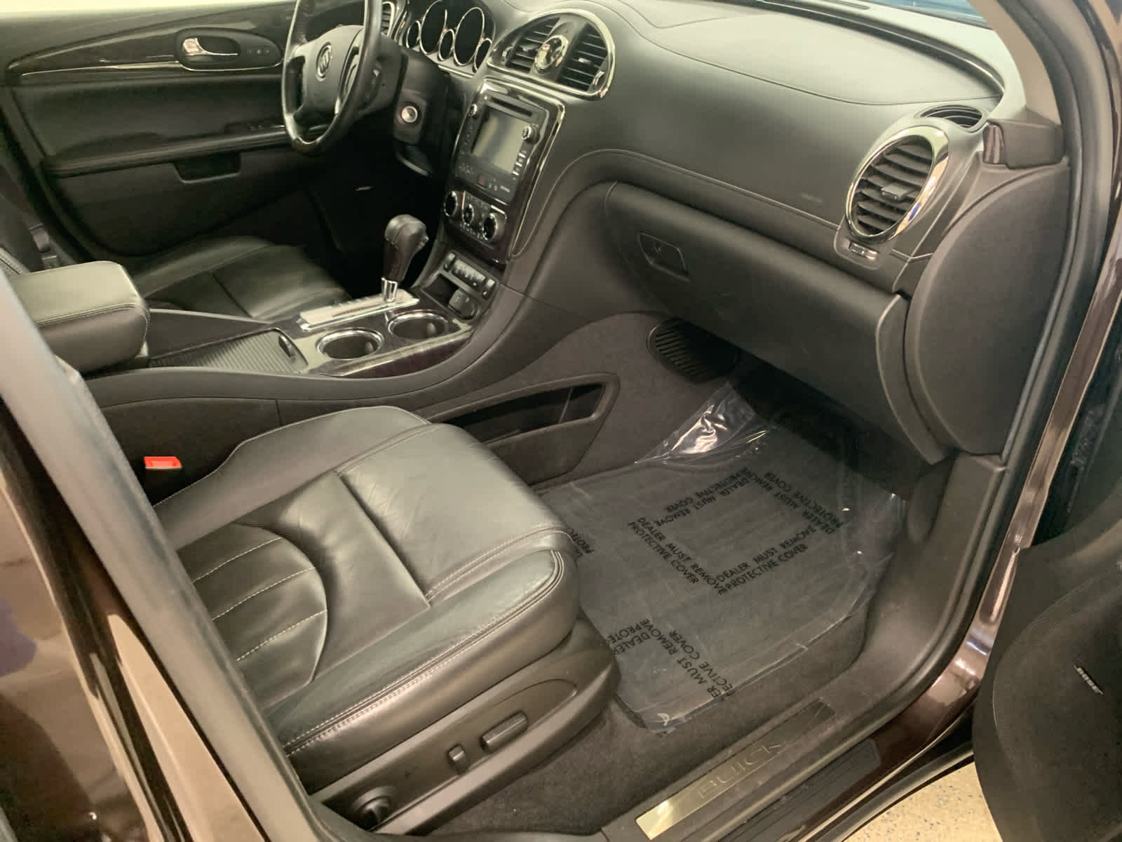 Used 2015 Buick Enclave Leather image 13