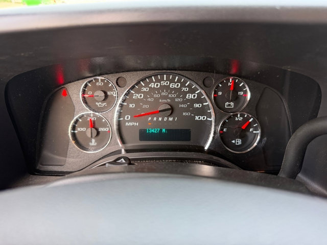 Used 2025 GMC Savana 2500 w/ Driver Convenience Package RWD image 30