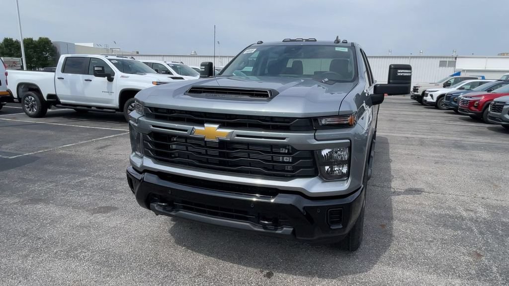 New 2026 Chevrolet Silverado 2500 Custom w/ Custom Value Package AWD/4WD image 5