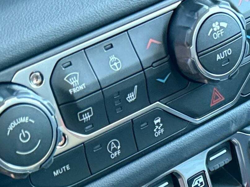 New 2026 Jeep Wrangler Sahara image 38