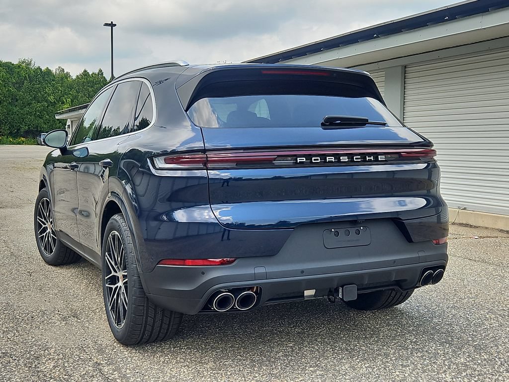 New 2026 Porsche Cayenne AWD/4WD image 3