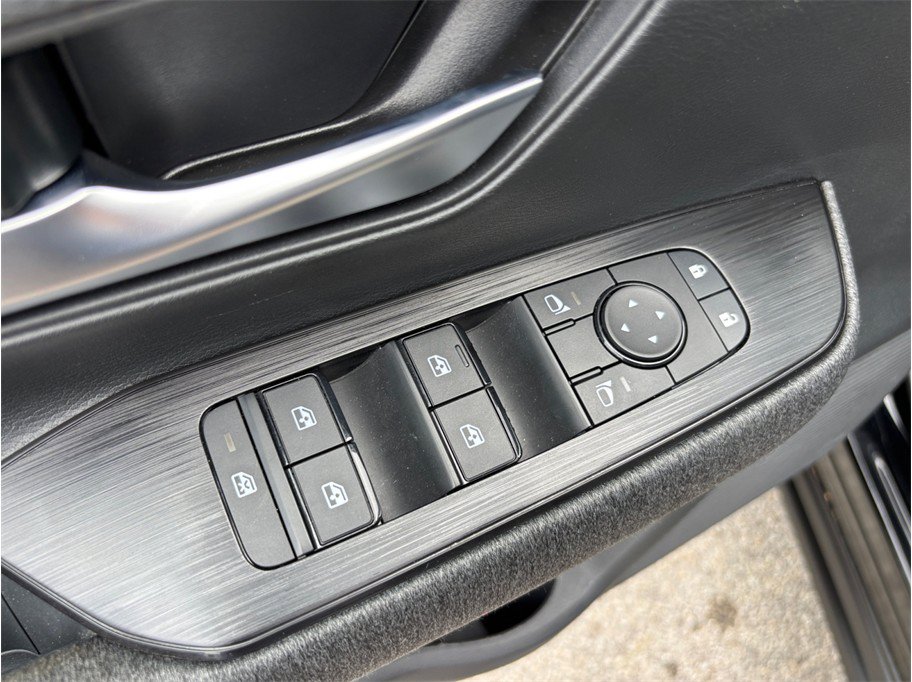 Used 2026 Nissan Kicks SV w/ Cold Weather Package AWD/4WD image 19