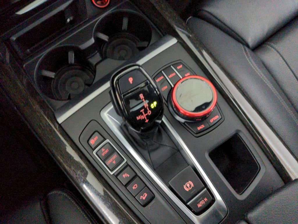 Used 2018 BMW X5 xDrive50i AWD/4WD image 18