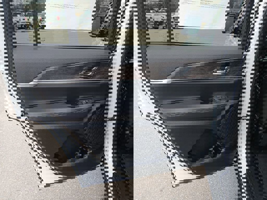 New 2026 Jeep Grand Cherokee L Laredo image 31