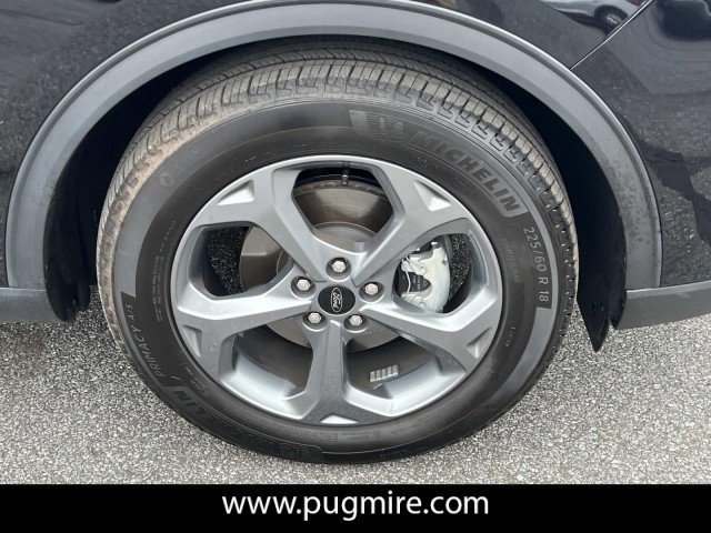 Used 2025 Ford Escape ST-Line image 12