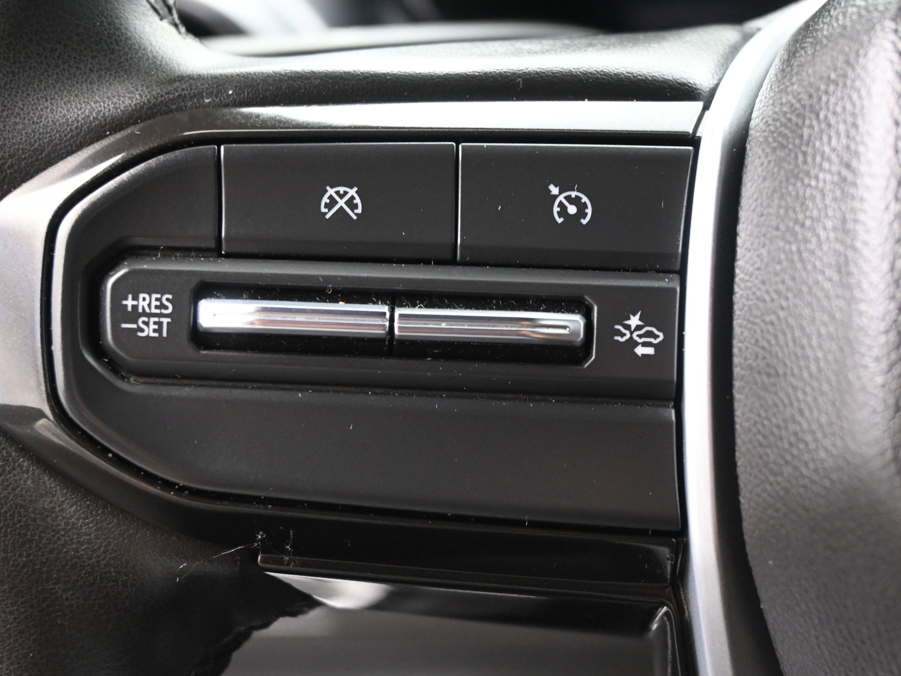 Used 2023 Chevrolet Colorado LT w/ LT Convenience Package RWD image 17