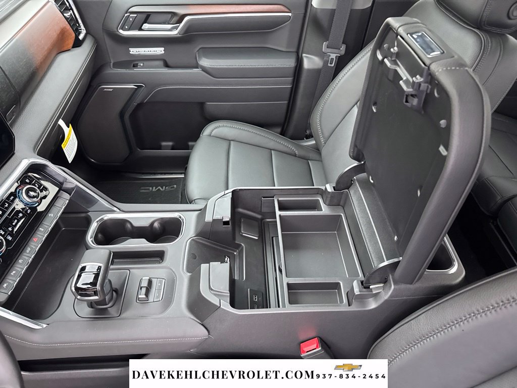 Used 2026 GMC Sierra 1500 Denali w/ Denali Reserve Package AWD/4WD image 16
