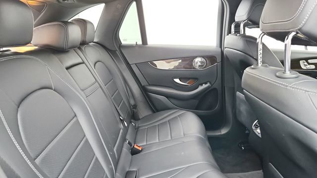 Used 2020 Mercedes-Benz GLC 300 GLC 300 image 22