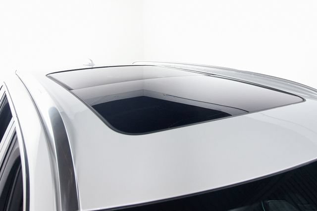 Certified 2023 Volvo XC90 B6 Plus AWD/4WD image 5