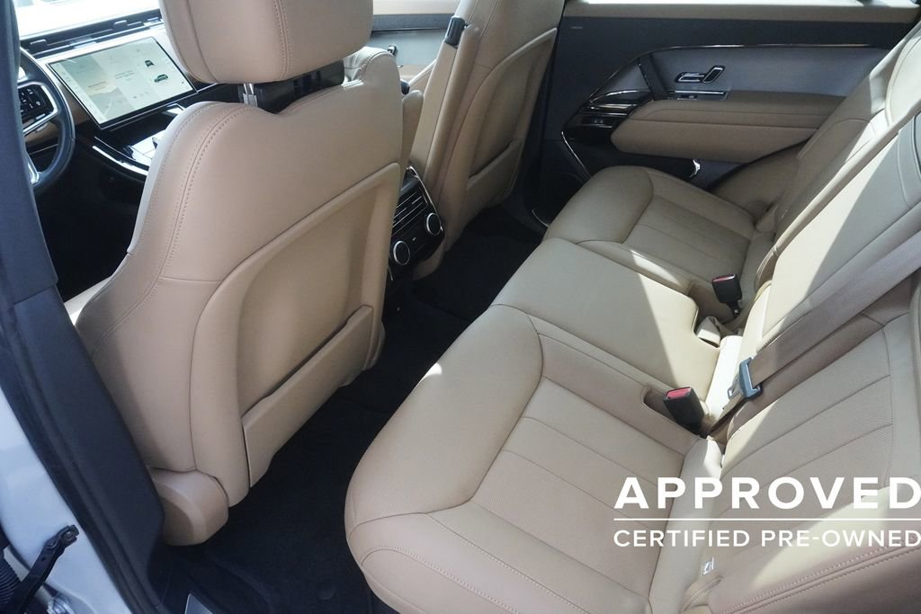 Used 2024 Land Rover Range Rover Sport SE image 29