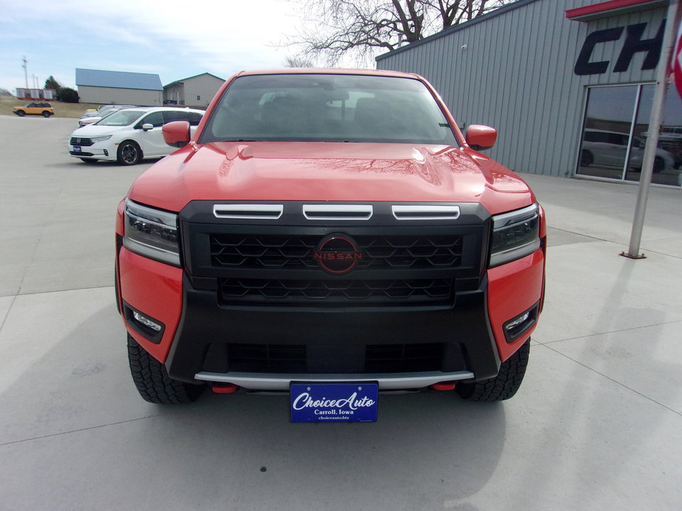 Used 2025 Nissan Frontier PRO-4X image 6