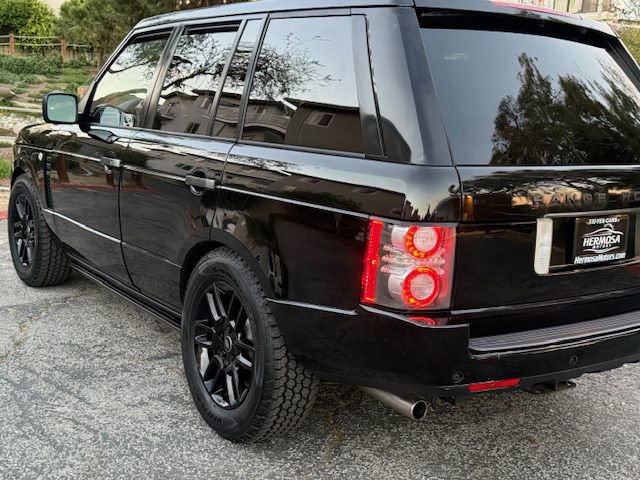 Used 2010 Land Rover Range Rover Supercharged image 38