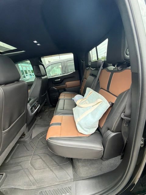Used 2020 Chevrolet Silverado 1500 High Country w/ Technology Package AWD/4WD image 40