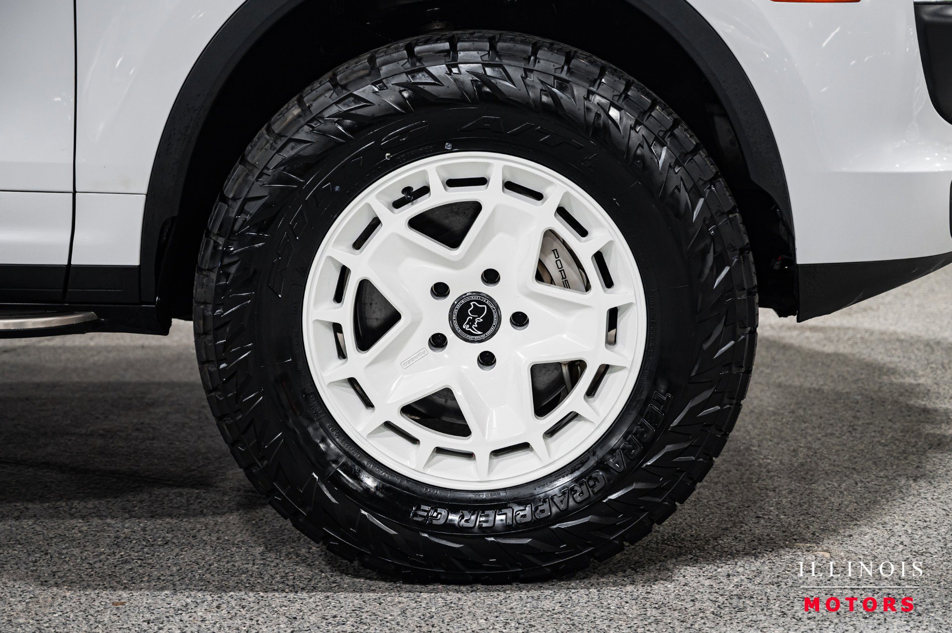 Used 2016 Porsche Cayenne S image 14