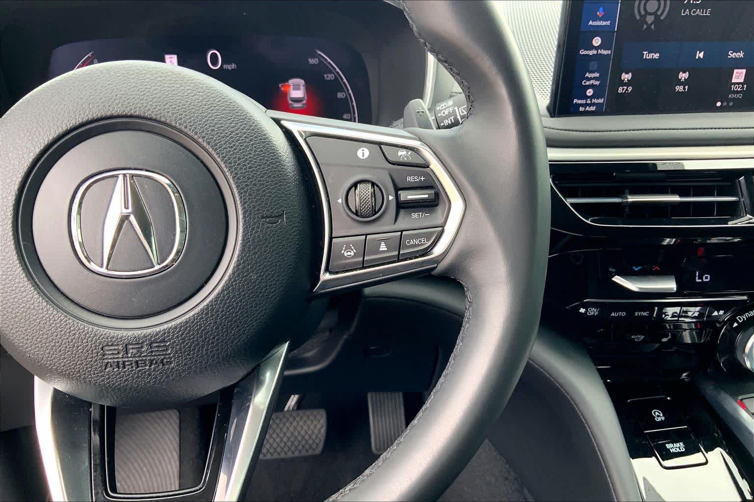Used 2025 Acura MDX w/ Technology Package FWD image 25