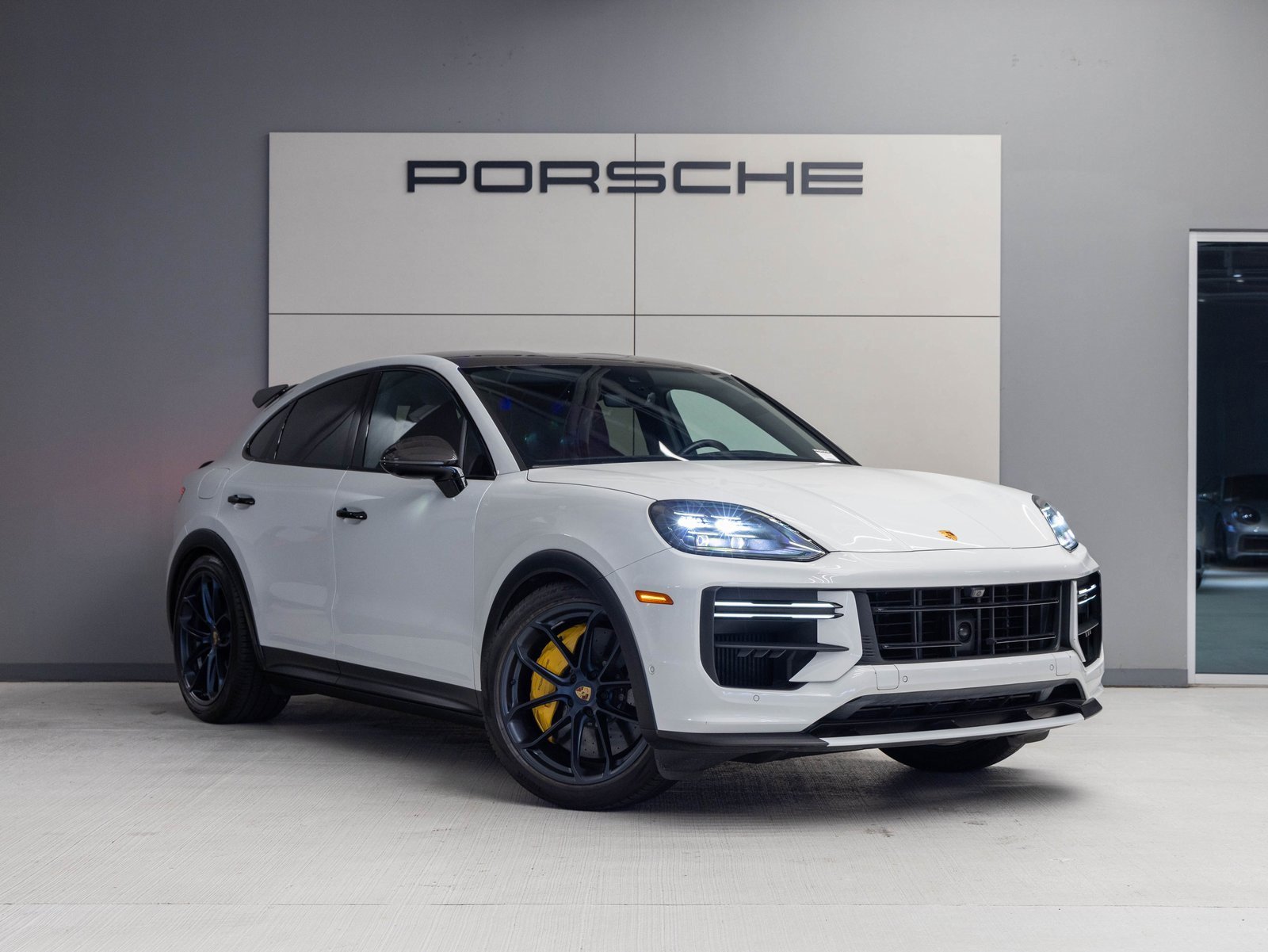 Certified 2024 Porsche Cayenne Turbo GT image 9