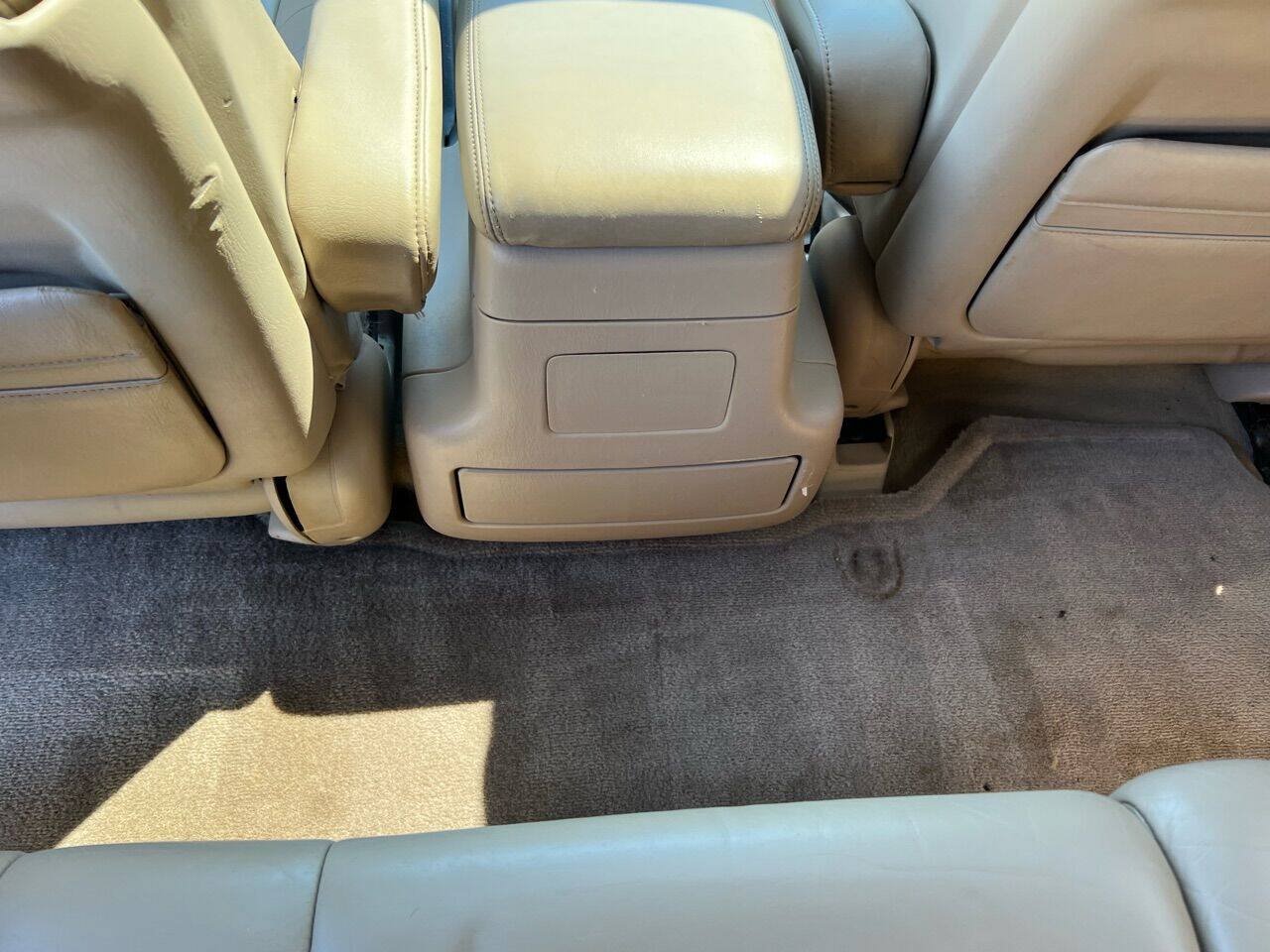 Used 2000 Lexus LX 470 4WD image 36