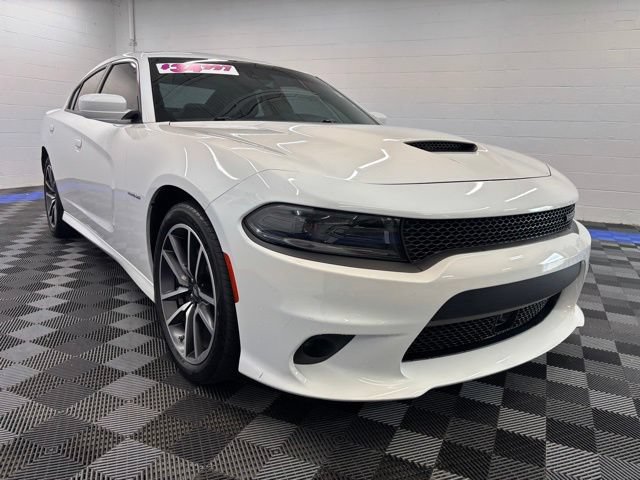 Used 2022 Dodge Charger R/T w/ Plus Group RWD image 11