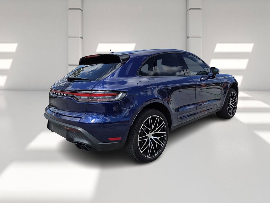 Used 2024 Porsche Macan w/ Premium Plus Package AWD/4WD image 4