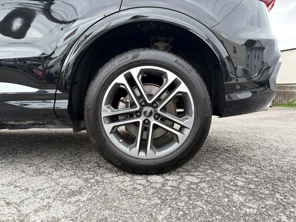 Used 2025 Audi Q5 Premium w/ Convenience Package AWD/4WD image 6