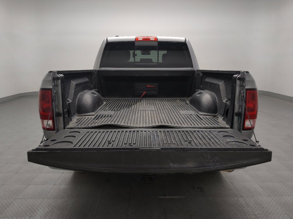 Used 2019 RAM 1500 Classic SLT image 29