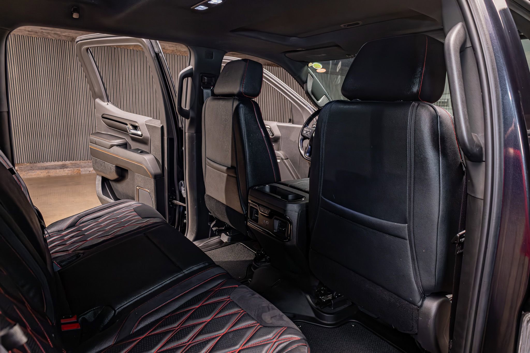 Used 2023 GMC Sierra 1500 AT4 w/ AT4 Premium Package image 24