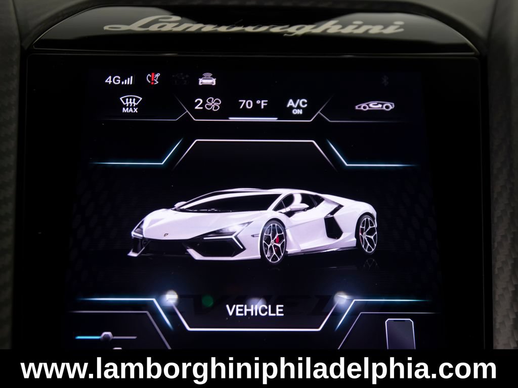 Used 2024 Lamborghini Revuelto AWD/4WD image 17