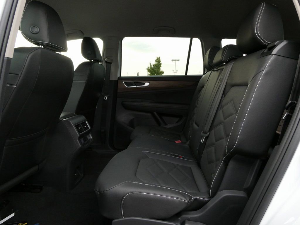 New 2026 Volkswagen Atlas SE AWD/4WD image 32