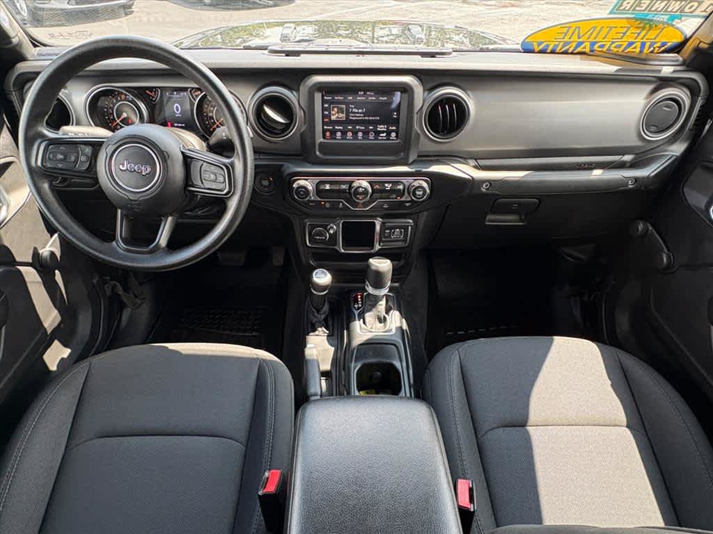 Used 2022 Jeep Gladiator Sport AWD/4WD image 9